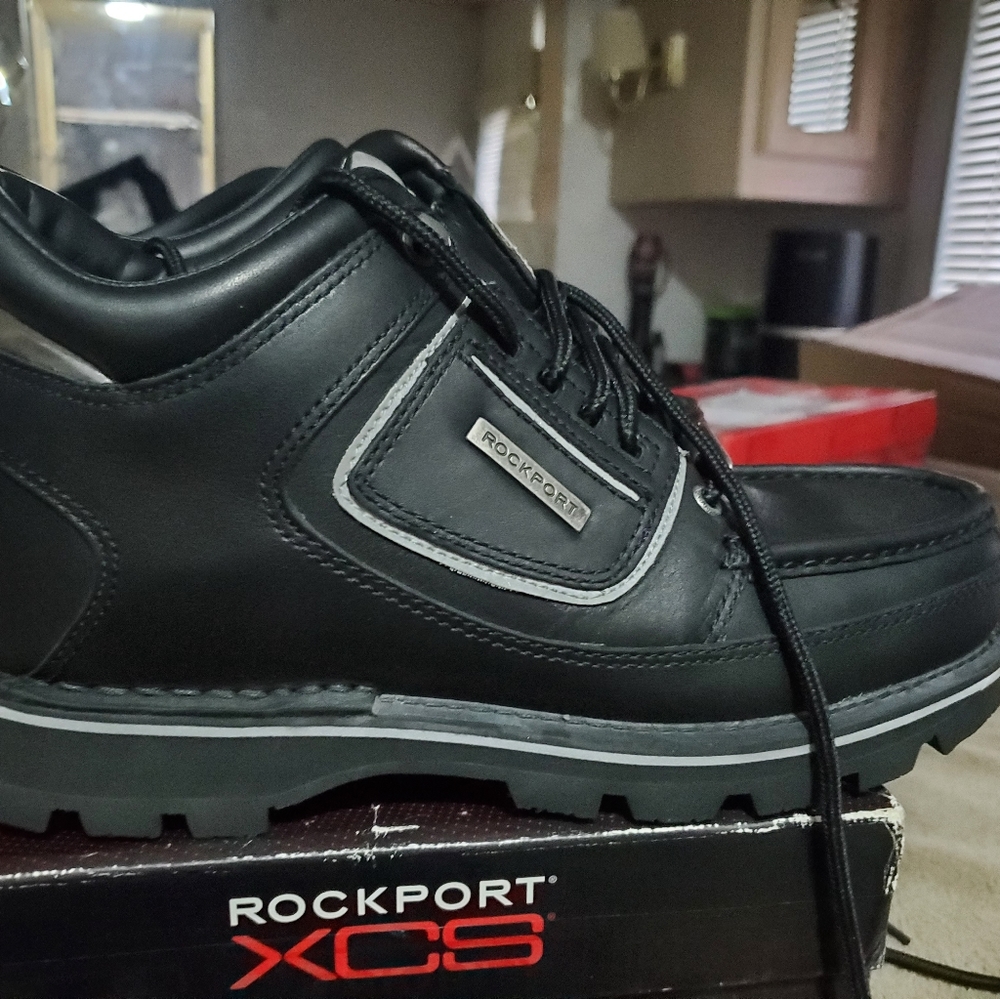 Rockport Boots, brand new, never worn